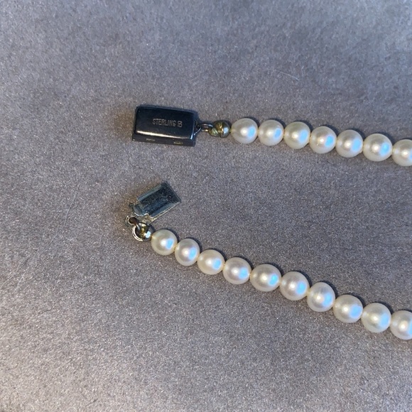 Women’s Vintage Real Pearls Necklace, 16 1/2” - Picture 7 of 17